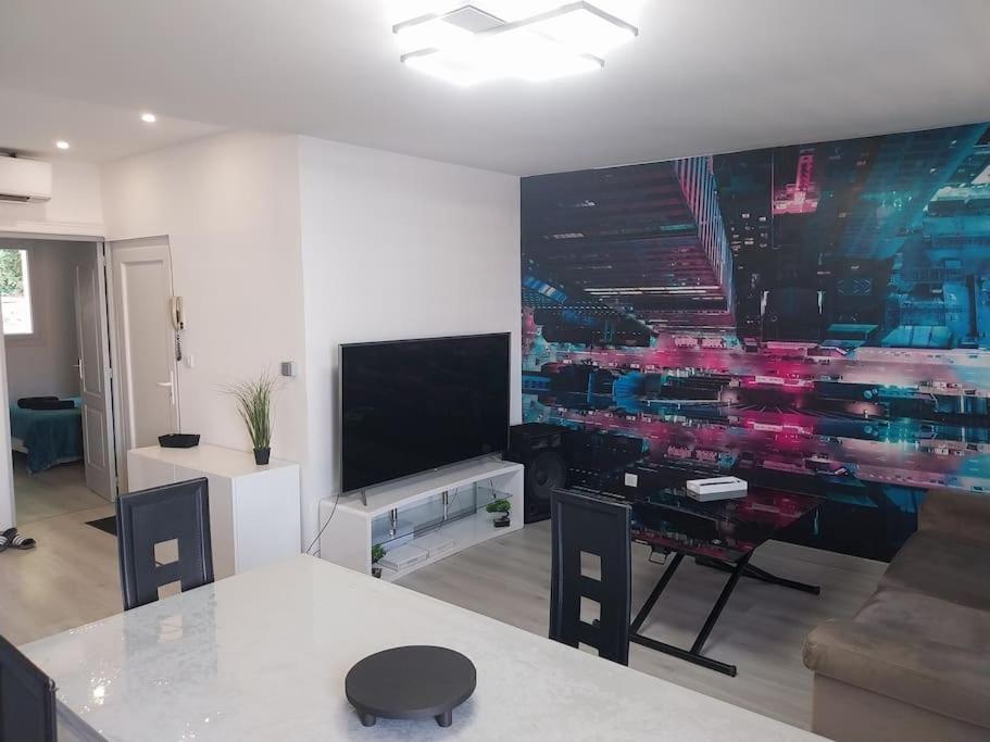 Appartement Sandonato Clermont-lʼHérault Esterno foto