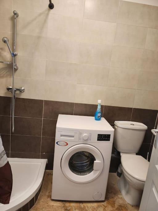 Appartement Sandonato Clermont-lʼHérault Esterno foto